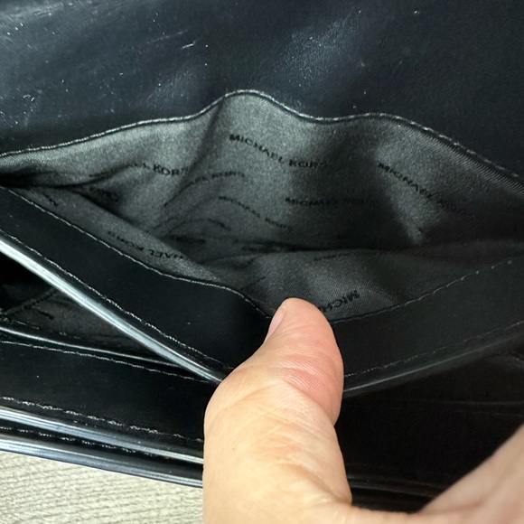 Limited Edition Michael Kors Jenkins Stud Shoulder/ Crossbody - Picture 6 of 12